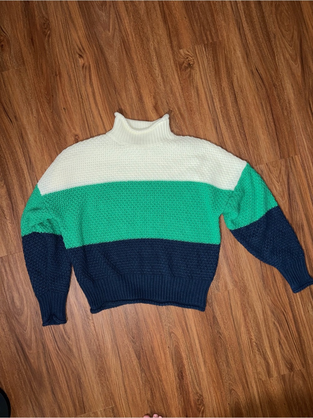 Knit Turtleneck Sweater - White, Green & Navy